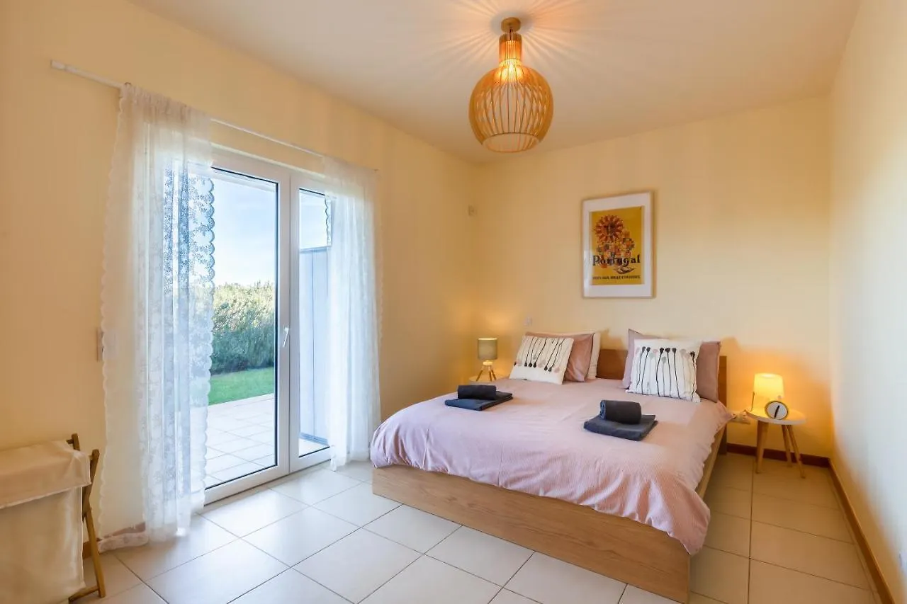 Casa Laranja, Aromas Burgau Apartment